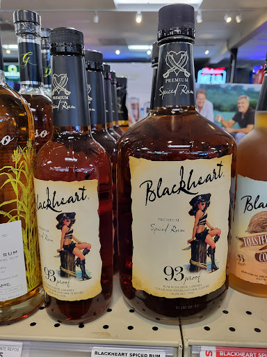 Liquor Store «Hillsboro Liquor Store», reviews and photos, 2055 SE Tualatin Valley Hwy #14, Hillsboro, OR 97123, USA