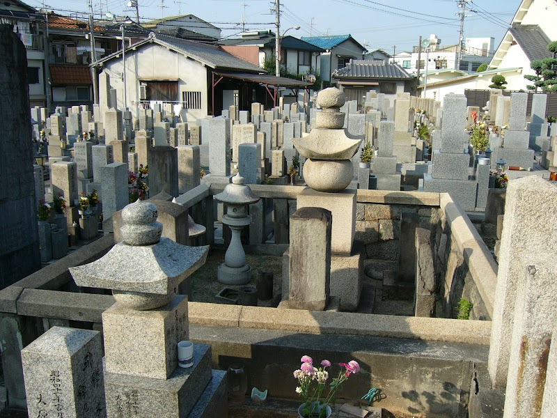 植松共同墓地(河内七墓 植松晒墓地)