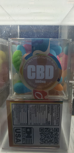 Liquor Store «24 Liquors - Hallandale Beach Liquor Store», reviews and photos, 3101 Hallandale Beach Blvd #100, Hallandale Beach, FL 33009, USA