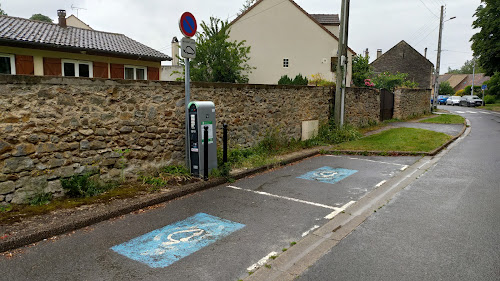 Borne de recharge de véhicules électriques SODETREL Charging Station Livry-sur-Seine