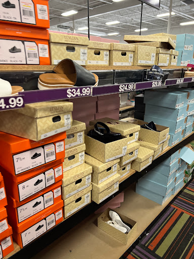 Clothing Store «K&G Fashion Superstore», reviews and photos, 4009 W Airport Fwy, Irving, TX 75062, USA