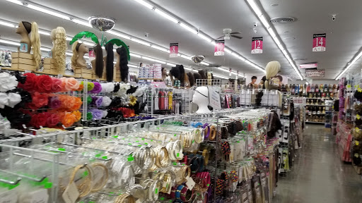 Beauty Supply Store «Elim Wig & Beauty Supply», reviews and photos, 4631 N Broadway St, Chicago, IL 60640, USA