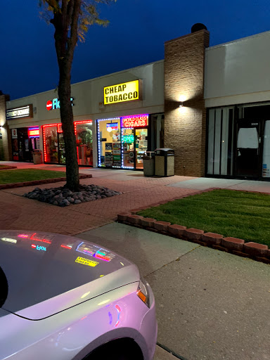 Cheap Tobacco, 20526 N Milwaukee Ave, Deerfield, IL 60015, USA, 