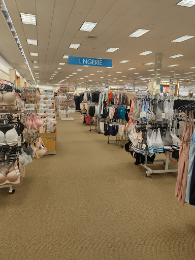 Clothing Store «Bealls Department Store», reviews and photos, 2851 E Gulf to Lake Hwy, Inverness, FL 34453, USA