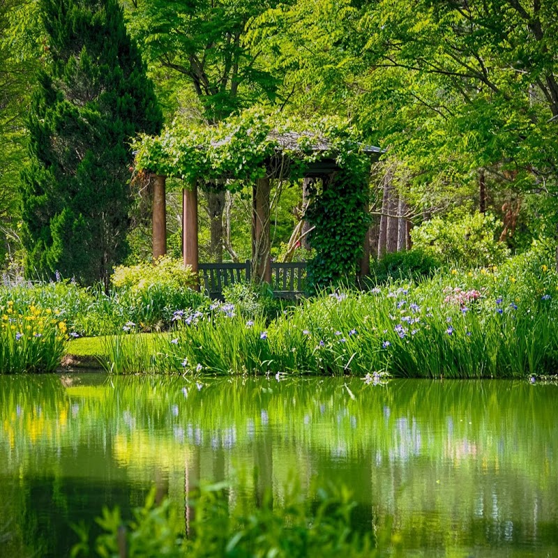 Moore Farms Botanical Garden