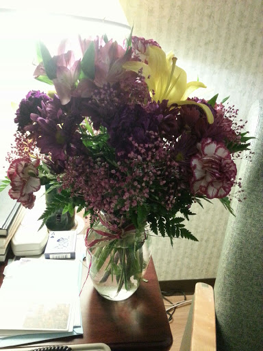 Florist «Larkin Floral & Gifts», reviews and photos, 230 N McLean Blvd, Elgin, IL 60123, USA