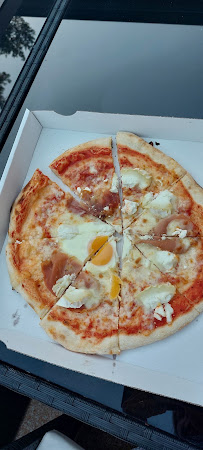 Pizza du Pizzeria Le Prado à Hermes - n°9