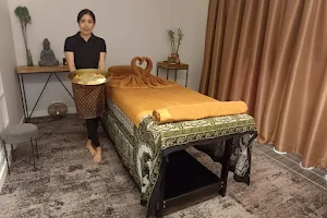 Itu thai Spa - thai bali massage image