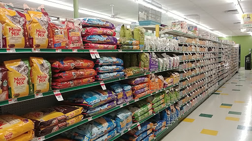 Pet Supply Store «Pet Supplies Plus», reviews and photos, 3701 W Old Shakopee Rd Suite 300, Bloomington, MN 55431, USA