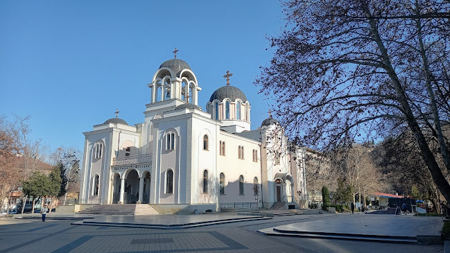 Отзиви за Катедрален храм "Св.Св. Кирил и Методий" в Ловеч - църква