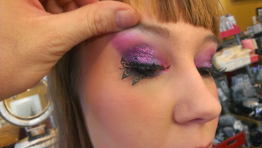 Make-up Artist «Vanity & Glamour Cosmetics / VGCosmetic Makeup Artists», reviews and photos, 547 28th St, Des Moines, IA 50312, USA