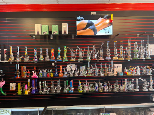 Smoking Area «Strange Clouds Smoke Shop», reviews and photos, 11757 Beach Blvd, Jacksonville, FL 32246, USA