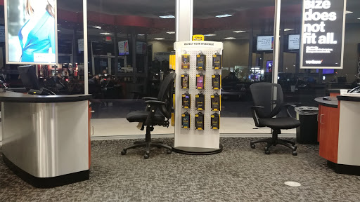 Cell Phone Store «Verizon Authorized Retailer – Cellular Sales», reviews and photos, 501 US-27, Clermont, FL 34714, USA