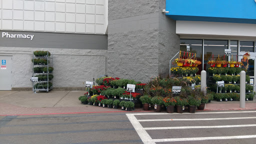 Discount Store «Walmart», reviews and photos, 321 NE Kings Valley Hwy, Dallas, OR 97338, USA