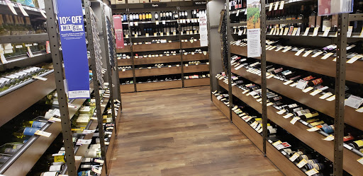 Wine Store «Total Wine & More», reviews and photos, 7925 N Blackstone Ave, Fresno, CA 93720, USA