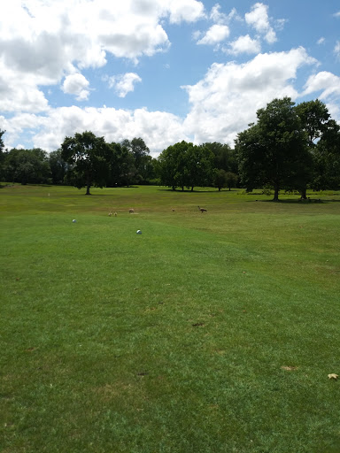 Golf Course «Par 3 Golf Course», reviews and photos, 3362 Fairlawn Dr, Columbus, IN 47203, USA