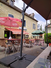 Atmosphère du Restaurant L'auberge Sans Frontières à Dégagnac - n°3