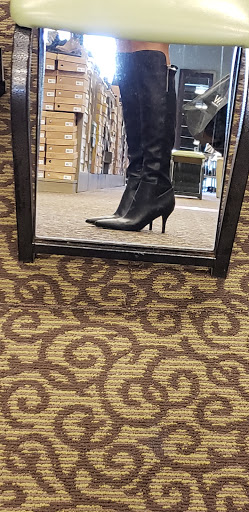 Shoe Store «DSW Designer Shoe Warehouse», reviews and photos, 180 Colony Pl, Plymouth, MA 02360, USA