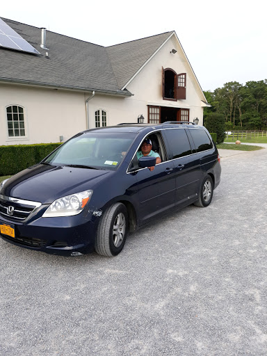 Car Wash «Rainbow Car Wash», reviews and photos, 225 W Old Country Rd, Hicksville, NY 11801, USA