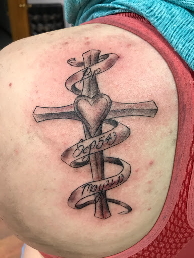 Tattoo Shop «mystic ink tattoos», reviews and photos, 715 N Ewing St, Seymour, IN 47274, USA