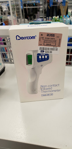 Clothing Store «Ross Dress for Less», reviews and photos, 7065 Cermak Rd, Berwyn, IL 60402, USA