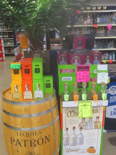 Liquor Store «Columbine Wines & Liquors», reviews and photos, 7660 S Pierce St, Littleton, CO 80128, USA