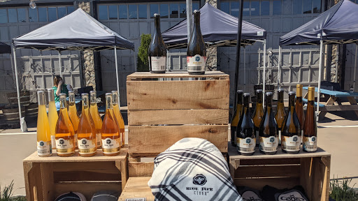 Beverage Distributor «Blue Bee Cider», reviews and photos, 1320 Summit Ave, Richmond, VA 23230, USA