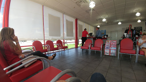 Tire Shop «Discount Tire Store - Humble, TX», reviews and photos, 20130 US-59, Humble, TX 77338, USA