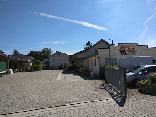 Vögl Toni GmbH Agrarhandel, Futtermittel, Gartenmarkt unter Geisenhausen, 