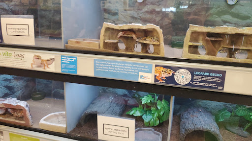 Pet Supply Store «Petco Animal Supplies», reviews and photos, 3012 Bridgepointe Pkwy, San Mateo, CA 94404, USA