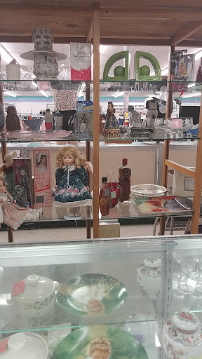 Thrift Store «Value Village Thrift Store», reviews and photos, 4451 Central Ave, Charlotte, NC 28205, USA