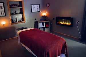 Zona Earth Massage & Spa image