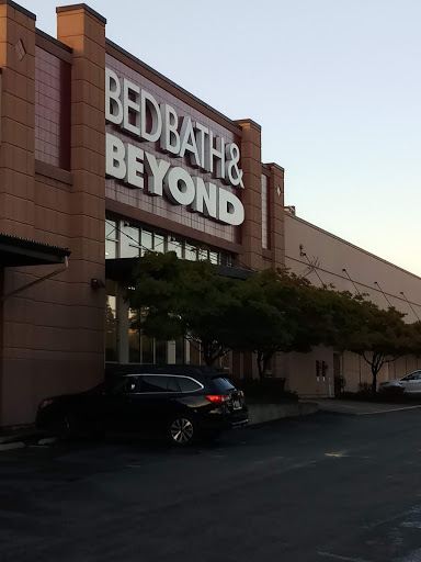 Bed Bath & Beyond