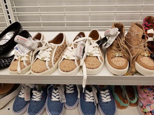 Clothing Store «Ross Dress for Less», reviews and photos, 181 S Las Posas Rd, San Marcos, CA 92078, USA