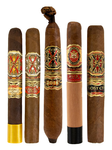 Cigar Shop «Woodbury Tobacco Cigars & E-Cigars», reviews and photos, 7060 Valley Creek Plaza #115, Woodbury, MN 55125, USA