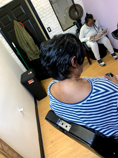 Barber Shop «SHECOSMO Hair Salon And Barbershop», reviews and photos, 2109 W Parker Rd #108, Plano, TX 75023, USA