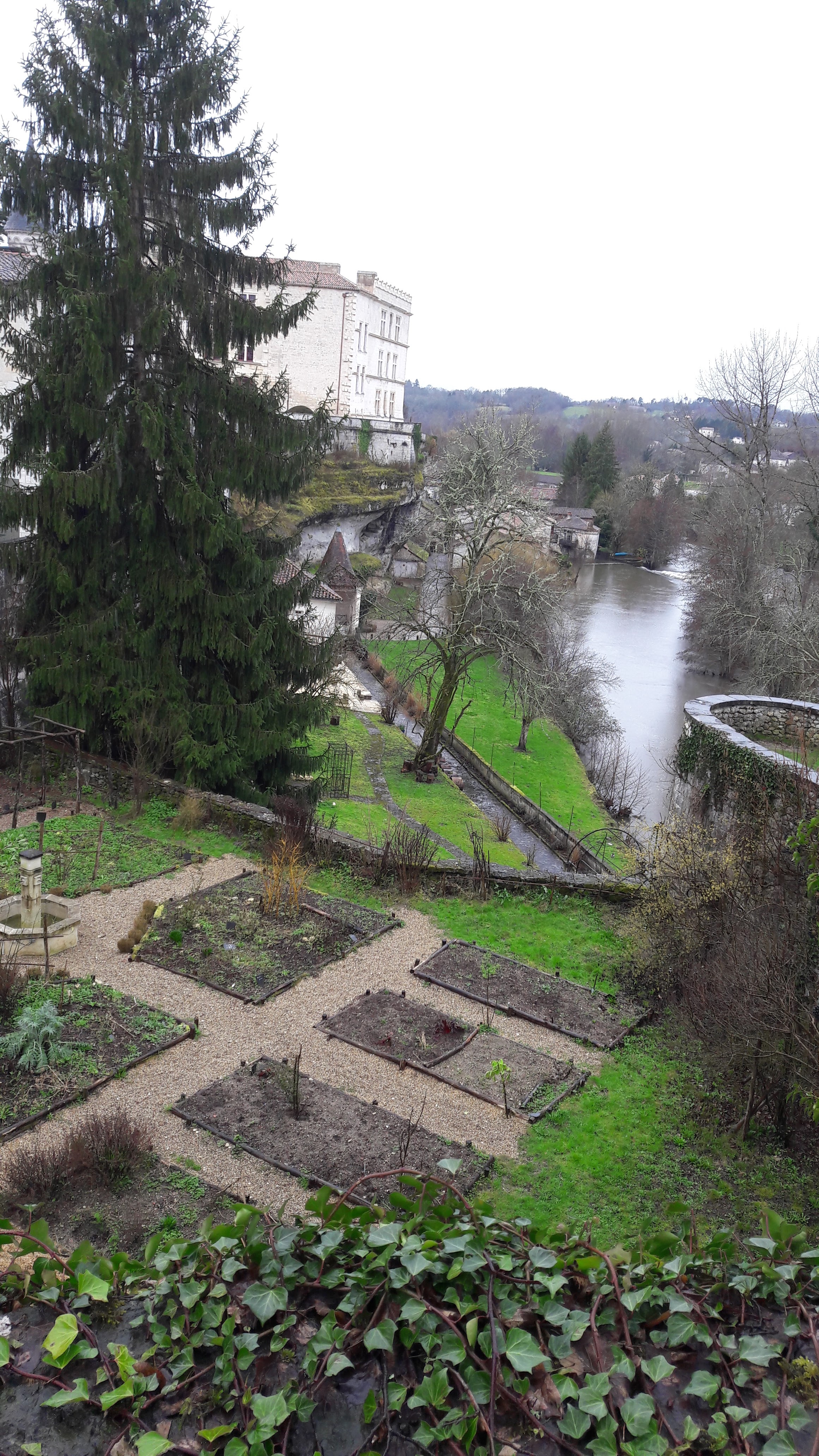 Photo n° 1 de l'avis de PolAlex.e fait le 22/02/2018 à 07:40