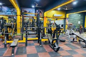 Fitness club gold image