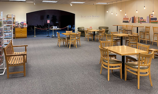 Book Store «Schuler Books & Music», reviews and photos, 2660 28th St SE, Grand Rapids, MI 49512, USA