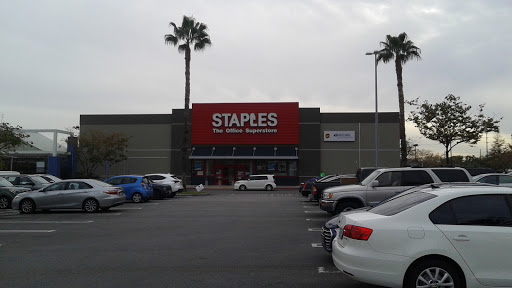 Office Supply Store «Staples», reviews and photos, 2080 W Empire Ave, Burbank, CA 91504, USA