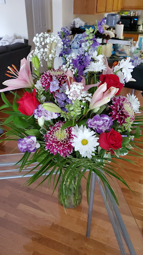 Florist «Inwood Florist and Gift», reviews and photos, 11 Hovatter Dr, Inwood, WV 25428, USA