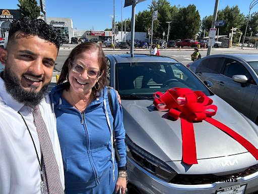 Van Nuys Kia image