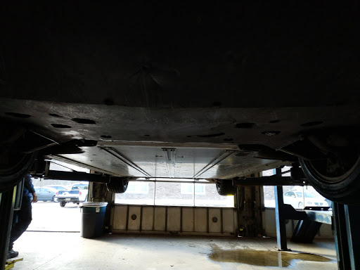 Tire Shop «NEW ENGLAND TIRE Car Care Centers - Northborough», reviews and photos, 367 W Main St, Northborough, MA 01532, USA