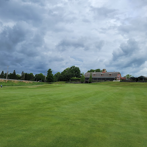 Golf Course «The Links at Outlook & Outlook Tavern Restaraunt», reviews and photos, 310 Portland St, Berwick, ME 03901, USA