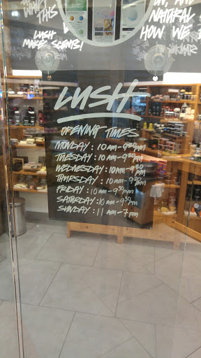 Cosmetics Store «Lush Cosmetics», reviews and photos, 2002 Annapolis Mall Rd, Annapolis, MD 21401, USA