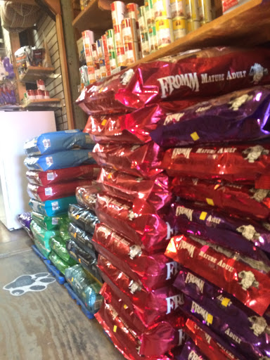 Pet Supply Store «Higbie Farm Supplies Inc», reviews and photos, 3440 Union St, North Chili, NY 14514, USA