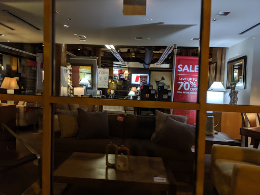 Furniture Rental Service «CORT Furniture Rental & Clearance Center», reviews and photos, 540 N Lake Shore Dr, Chicago, IL 60611, USA