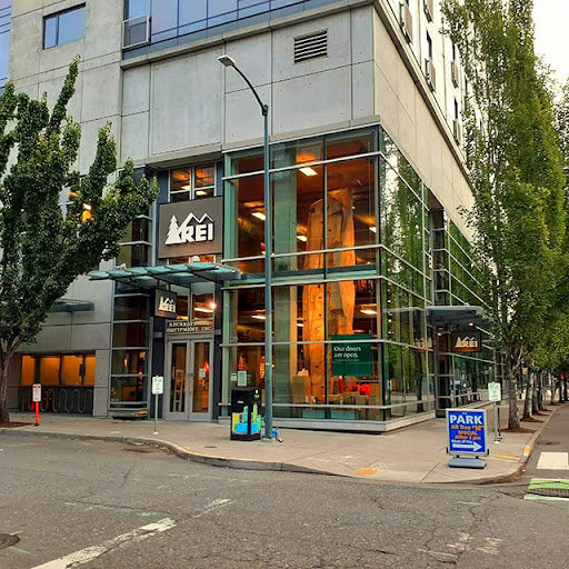 Camping Store «REI», reviews and photos, 1405 NW Johnson St, Portland, OR 97209, USA