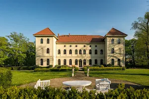 Schlosshotel Marihn image