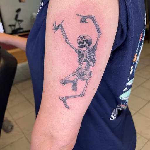 Tattoo Shop «BODY ARMOR TATTOO AND PIERCING», reviews and photos, 20709 US-27, Lake Wales, FL 33853, USA